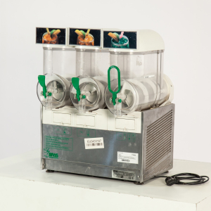 Аппарат для замороженных напитков (гранитор), 3 ванны по 10л (б/у (бывший в употреблении))